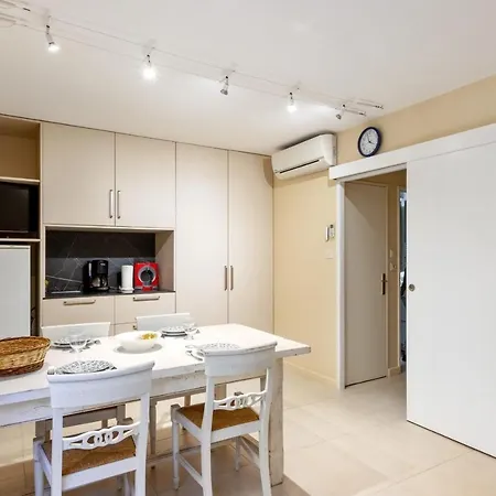 Undi - Welkeys Apartament